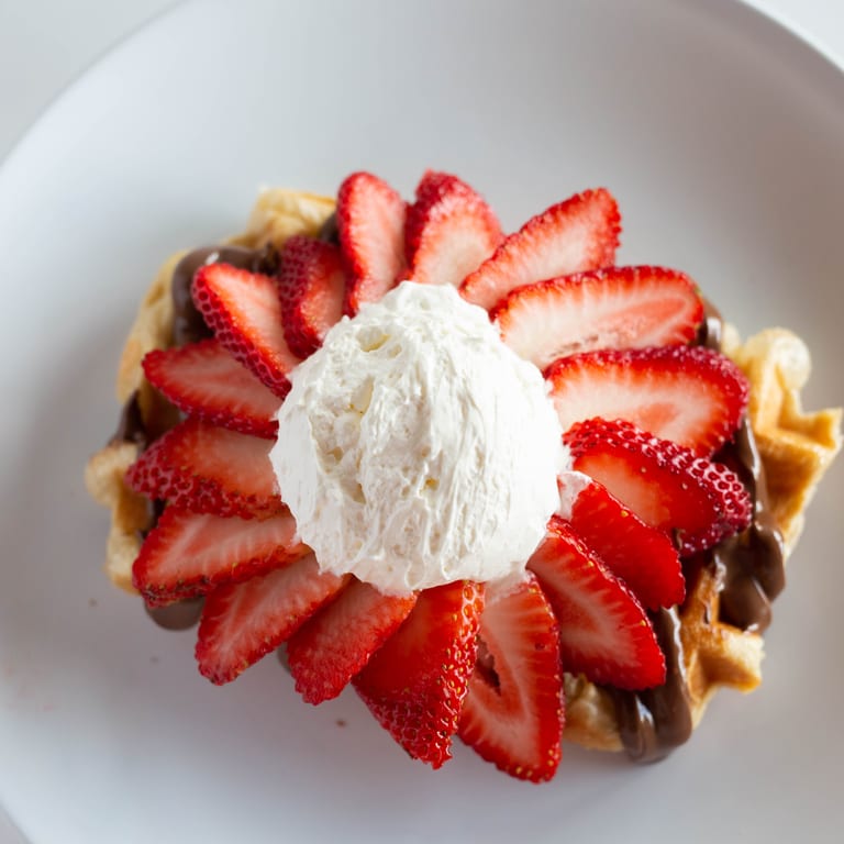 Savor Our Lunch Offerings